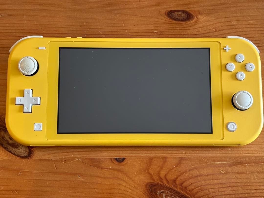 Nintendo Switch Lite イエロー 本体　ジャンク品　箱あり