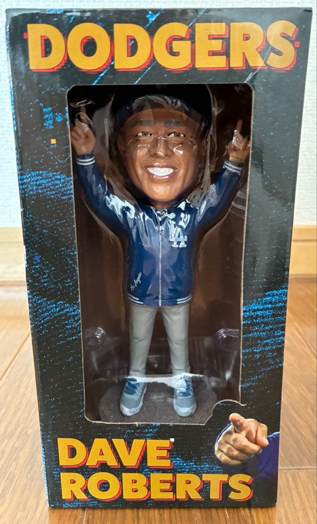 デイブ・ロバーツ監督　ボブルヘッド人形