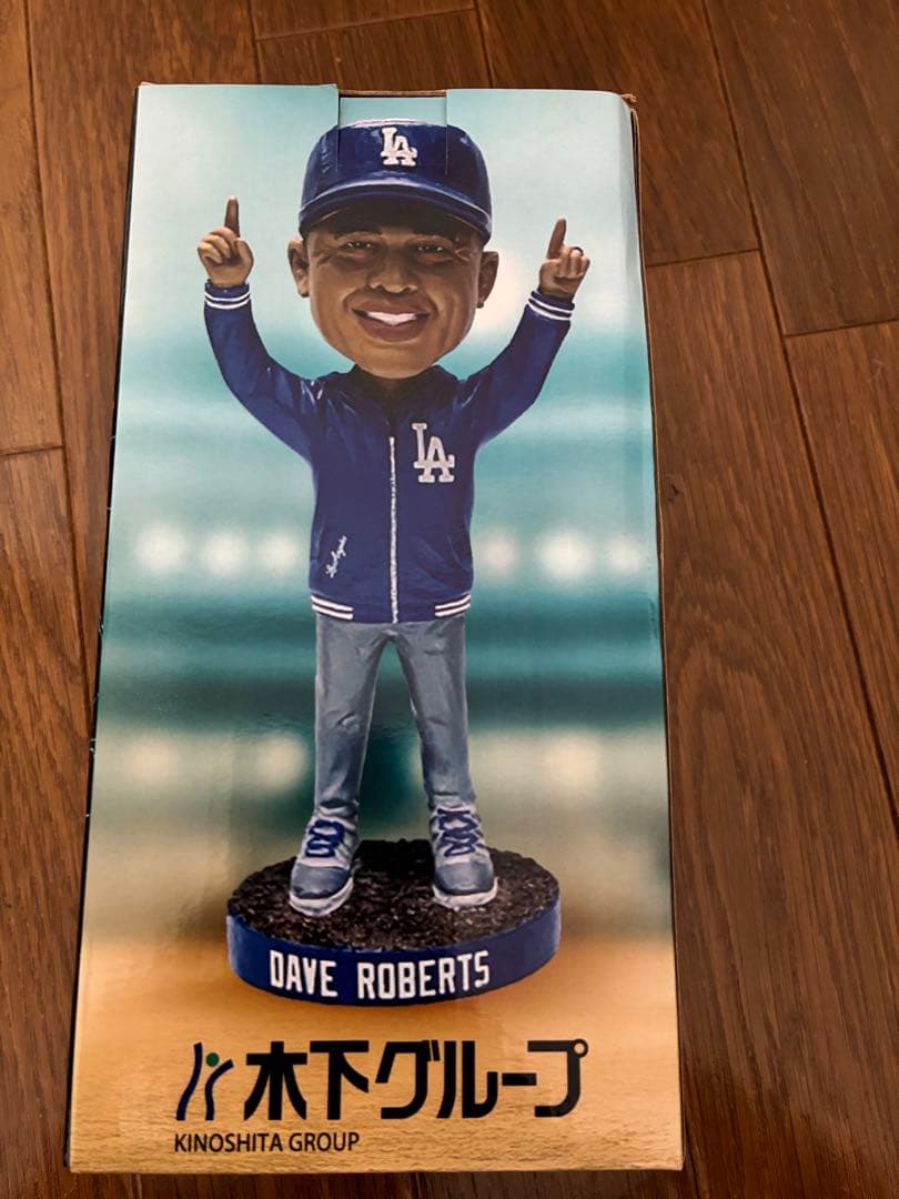 デイブ・ロバーツ監督　ボブルヘッド人形