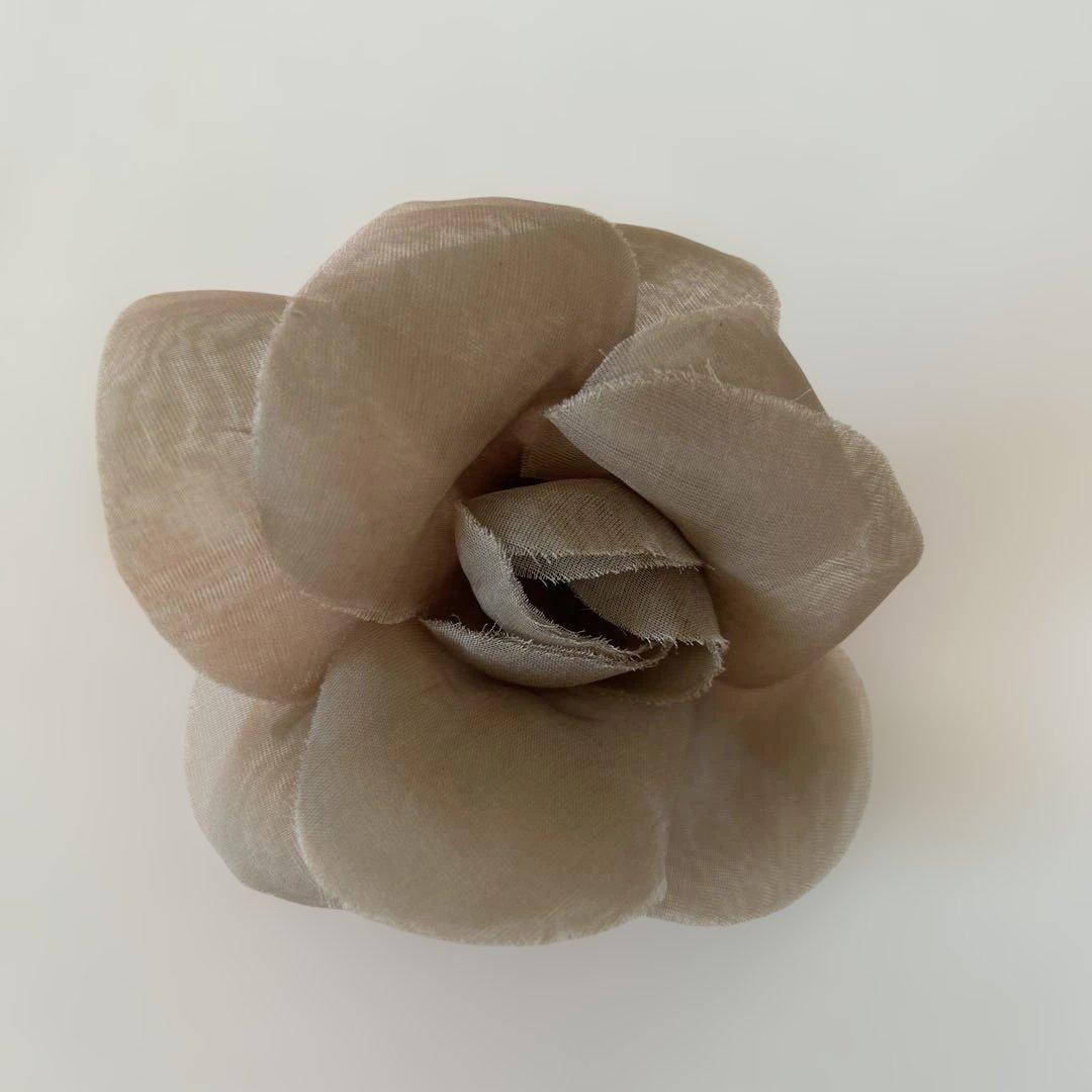 onenote　CHANEL ベージュ カメリアコサージュ