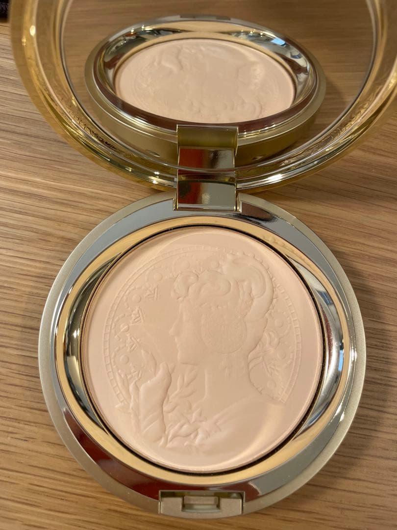 ミラノコレクション　フェースアップパウダー2025 セット