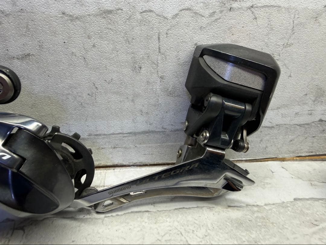シマノアルテグラ　R8050 Di2 ディレイラーセット