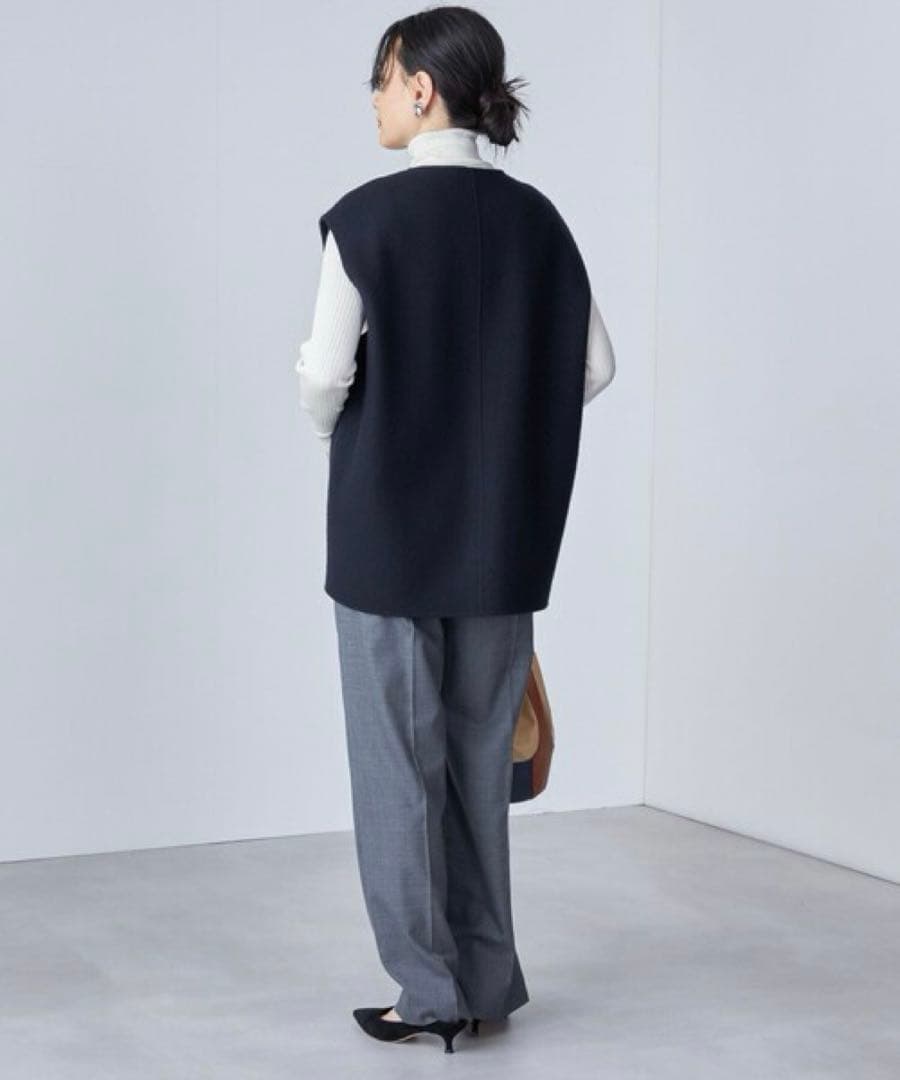 SHIPS SUPER140 ジーロンウール パール モチーフ ボタン ジレ 黒