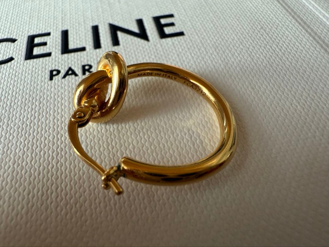 CELINE フープピアス　ノット スモールフープ(片方のみ) /ゴールド