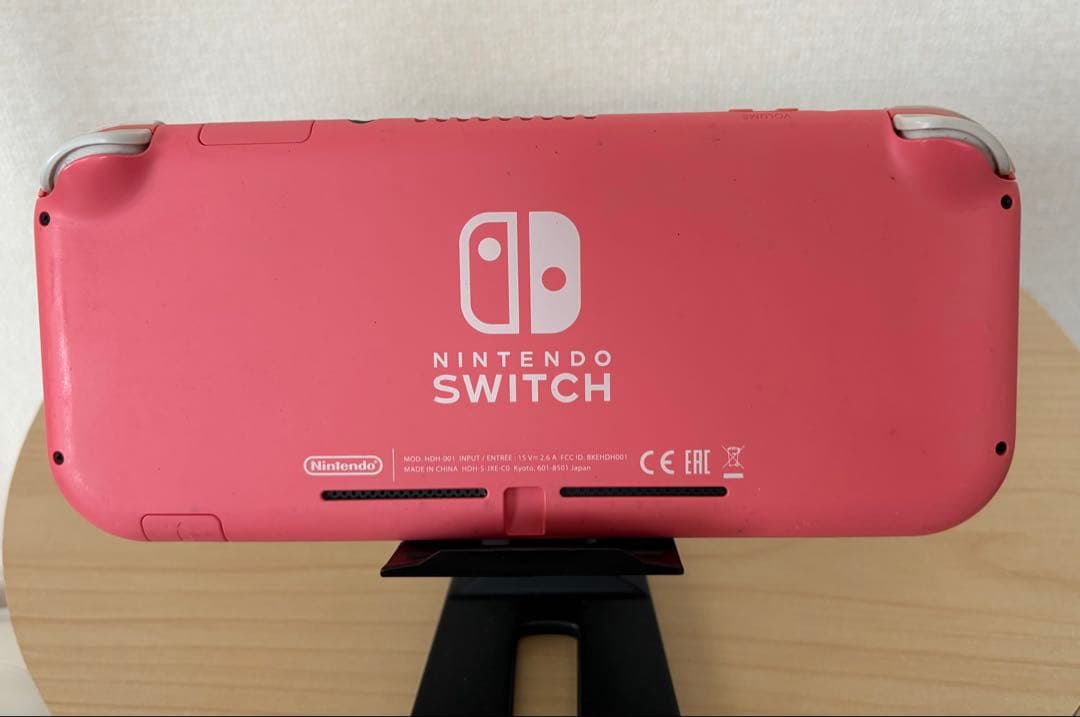 Switchライト コーラル ピンク 【難あり】 本体のみ