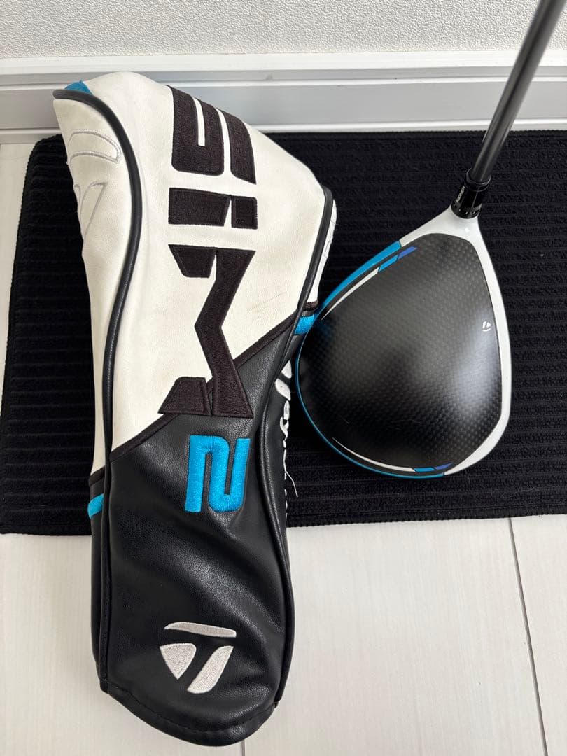 SIM2MAX 9.0ドライバー ヘッドカバー付き