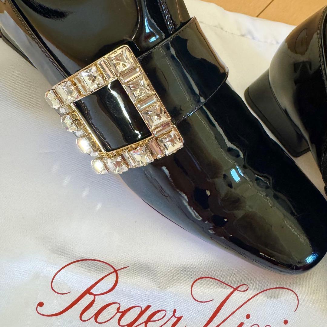 ロジェヴィヴィエ/ Roger vivier エナメルブーツ