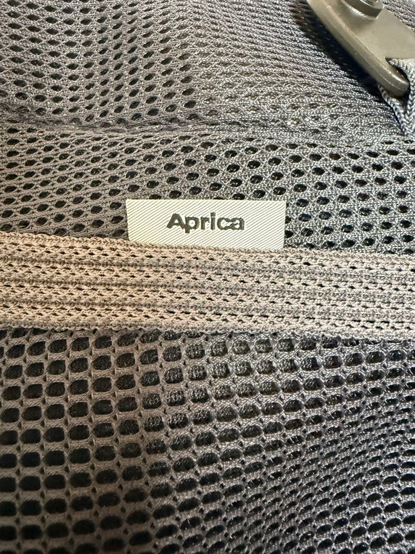 のえはるママ♡ アップリカ・ラクリス 抱っこ紐 ダークグレー