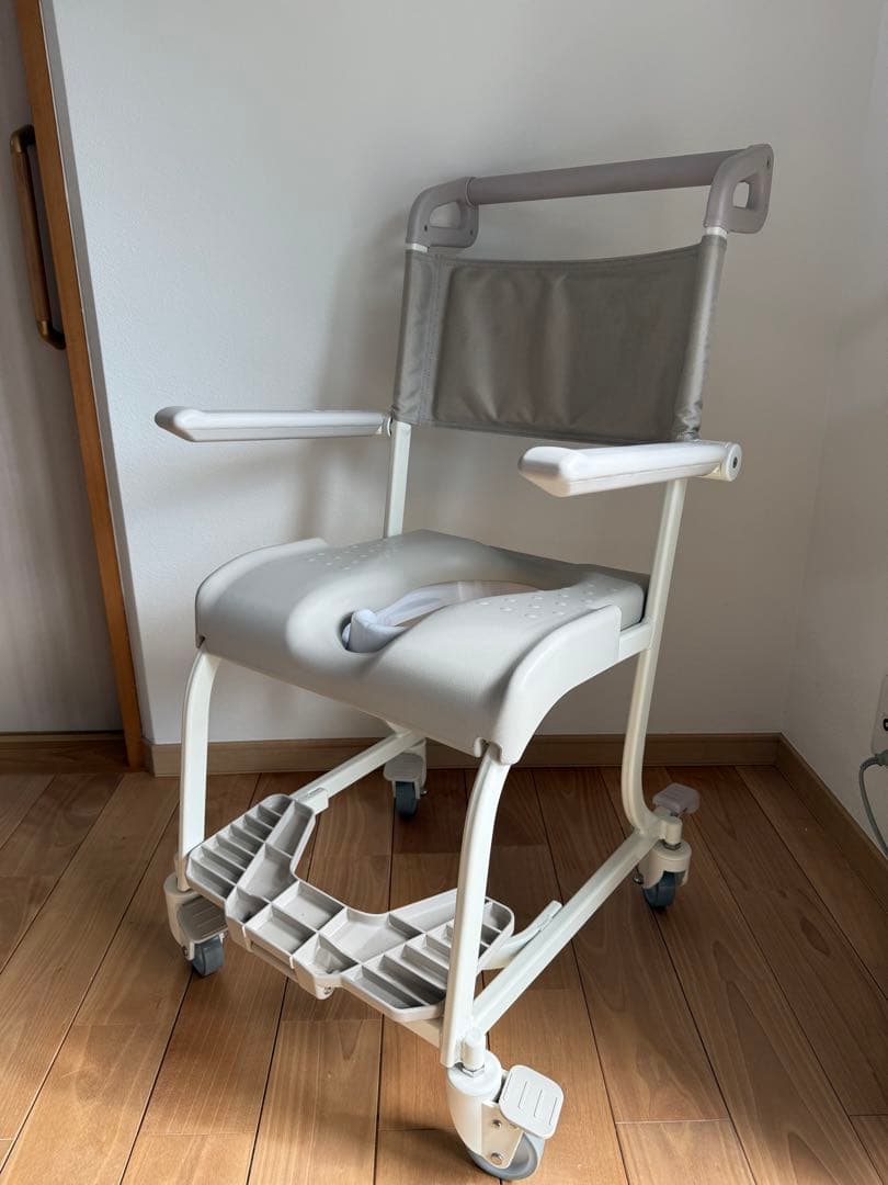 TOTO 水まわり用車いす（キャスター） EWC600AHS