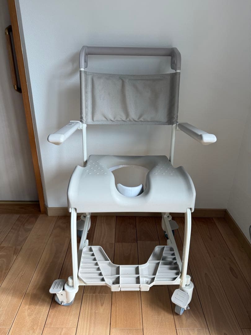 TOTO 水まわり用車いす（キャスター） EWC600AHS