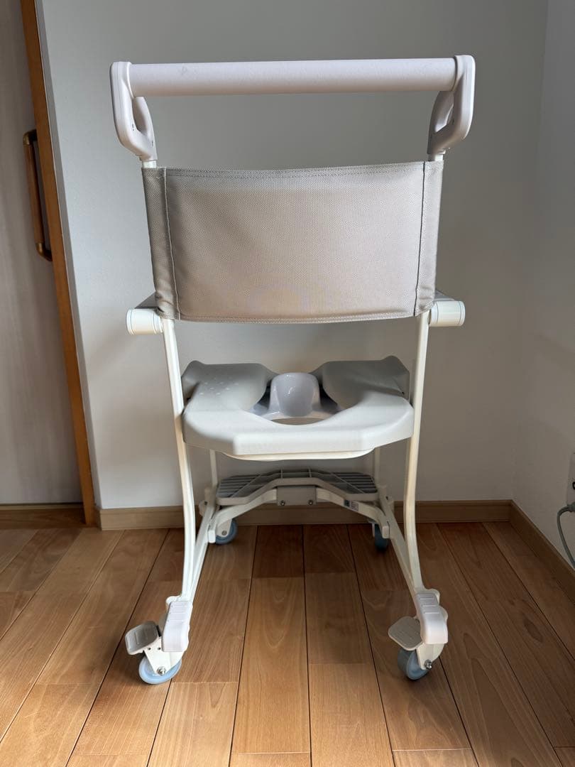 TOTO 水まわり用車いす（キャスター） EWC600AHS