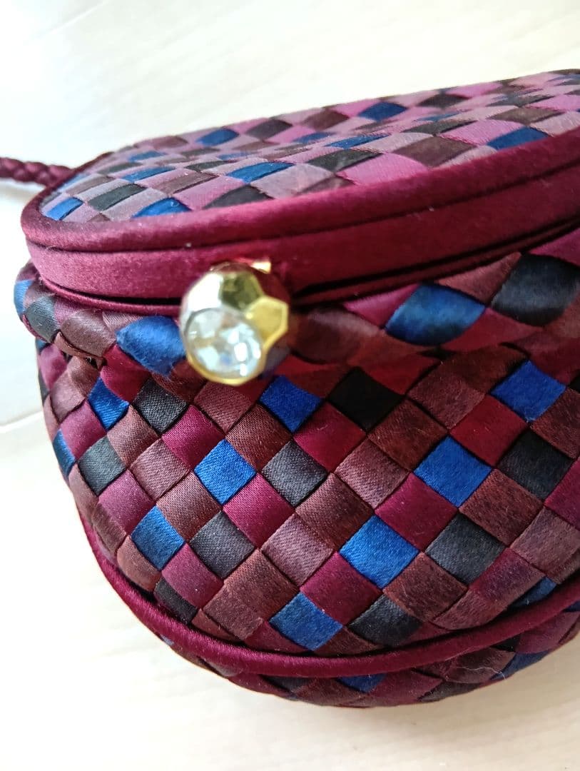 ★未使用ブランド★ボッテガヴェネタ 編み込みポシェットイタリア