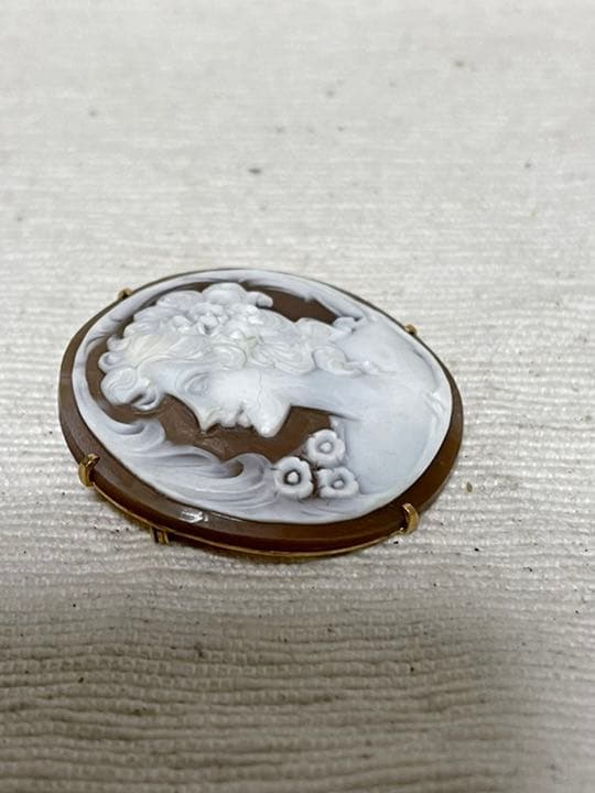 CAMEO カメオ K18 ブローチ　ペンダントどちらでも使える