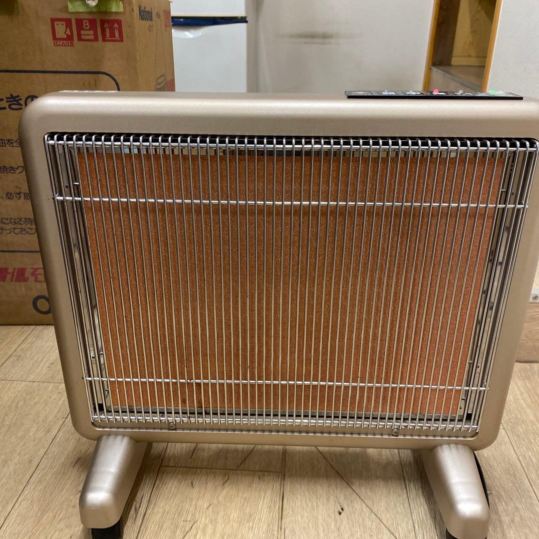 サンルミエ ・エクセラ750 遠赤外線暖房器　N750L-GR