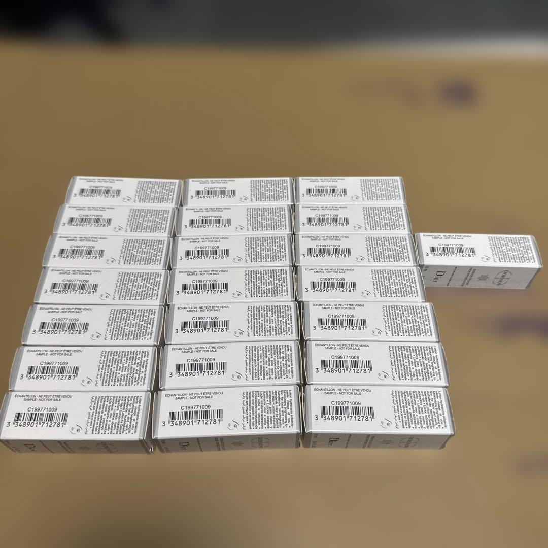 Dior DIOR エッセンスオブライト 22本セット 10ml