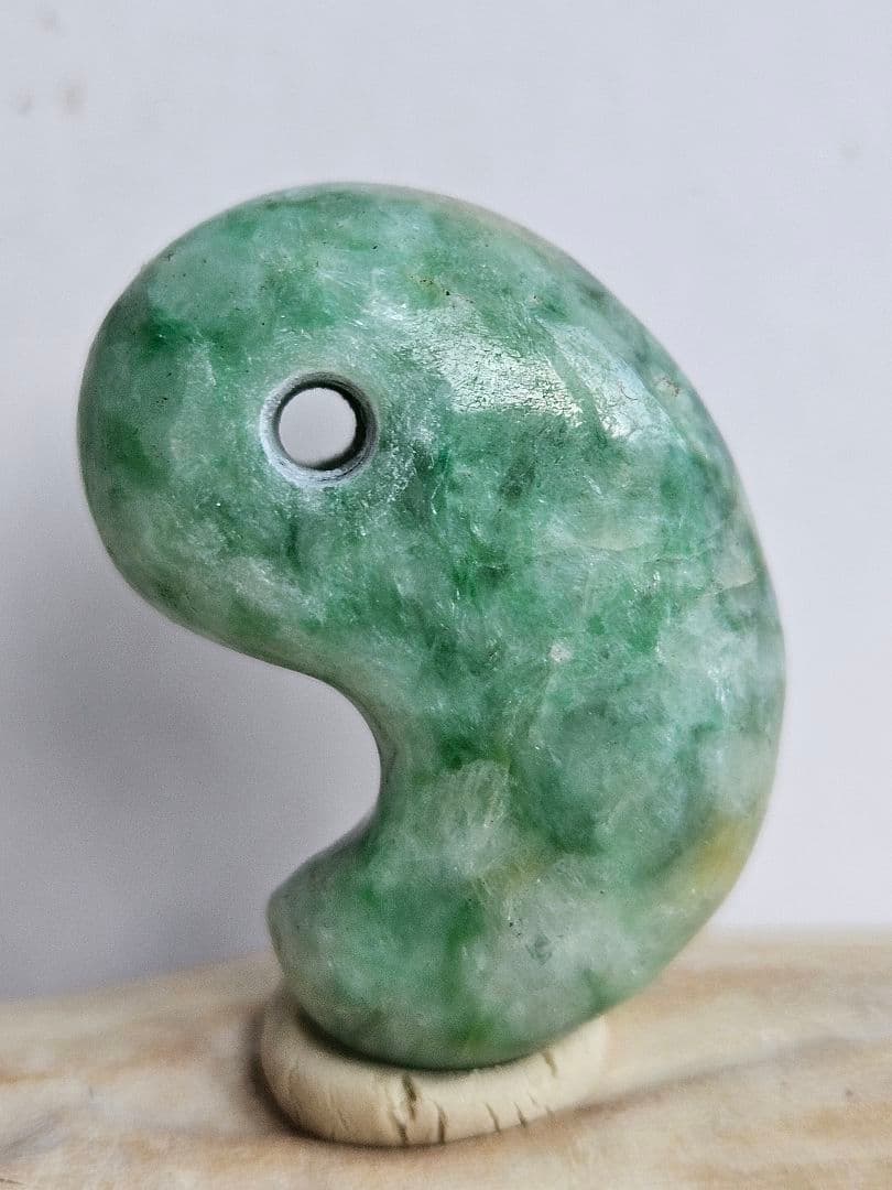 糸魚川 大和型 翡翠勾玉