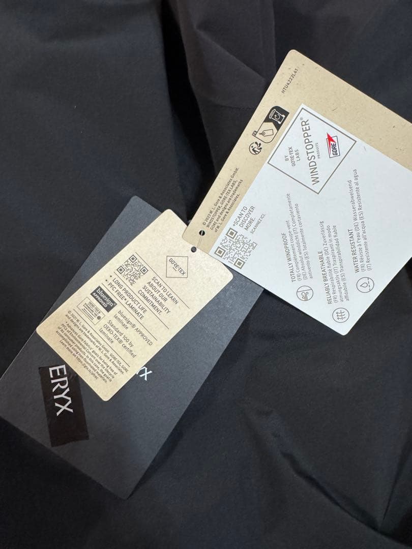 新品未使用 アークテリクス ソラノダウンフーディー　Sサイズ