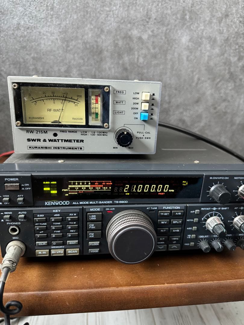 KENWOOD TS-690D 100Wトランシーバー