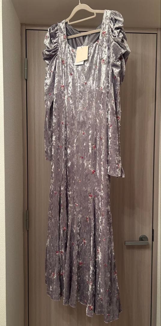 ★新品・タグ付 ヘイレーン 小花刺繍 ベロア ワンピース ドレス ラベンダー