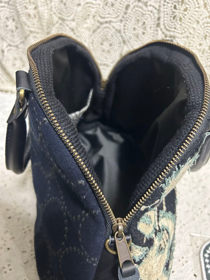 51205A ミナペルホネンハンドメイドブガッティLサイズ