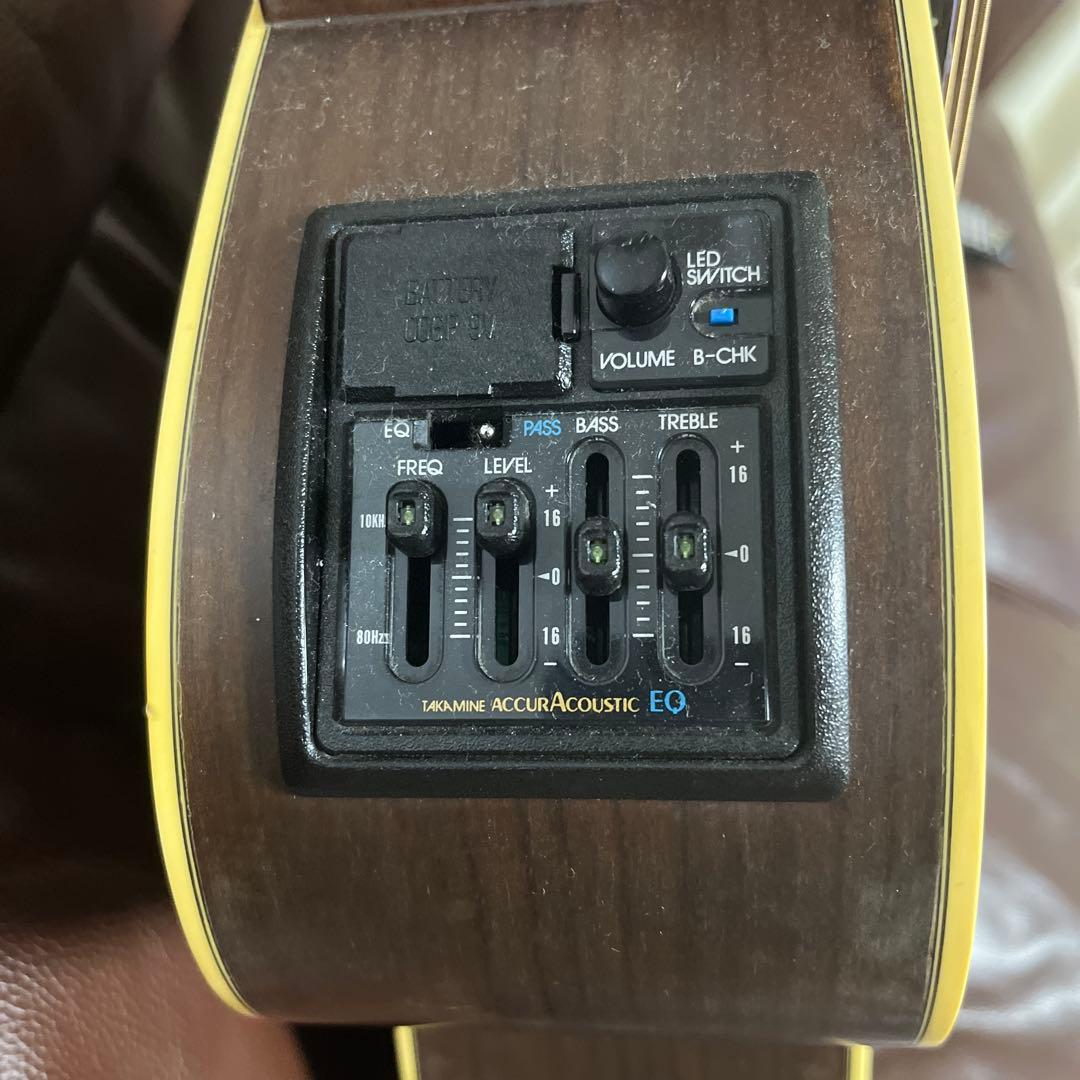 Takamine タカミネ（長渕剛さん愛用タイプ？）エレアコNPT-012 BS