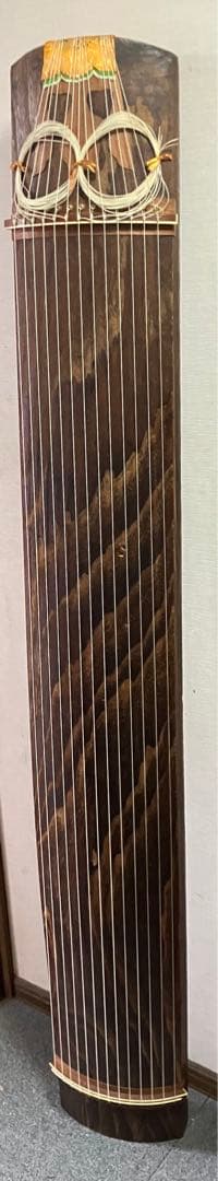 13弦お琴です。箏曲部でのお家練習用に如何