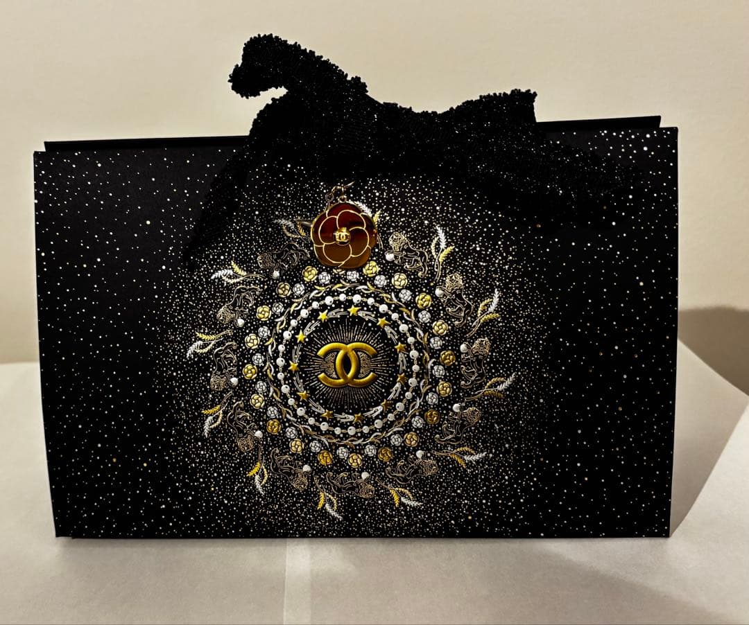 CHANELルージュアリュールヴェルヴェット4本新品未開封ポーチ付き