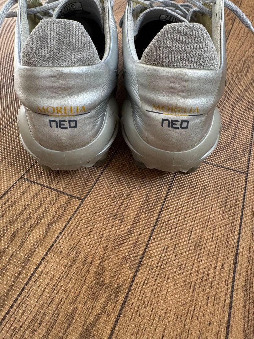 Mizuno モレリアネオ4 シルバー　25.5