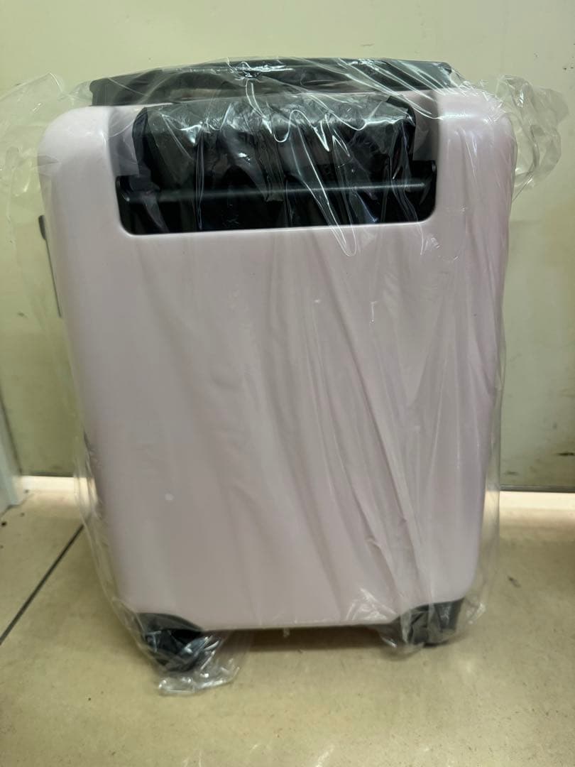 Sanrio Lil ala mode キャリーケース