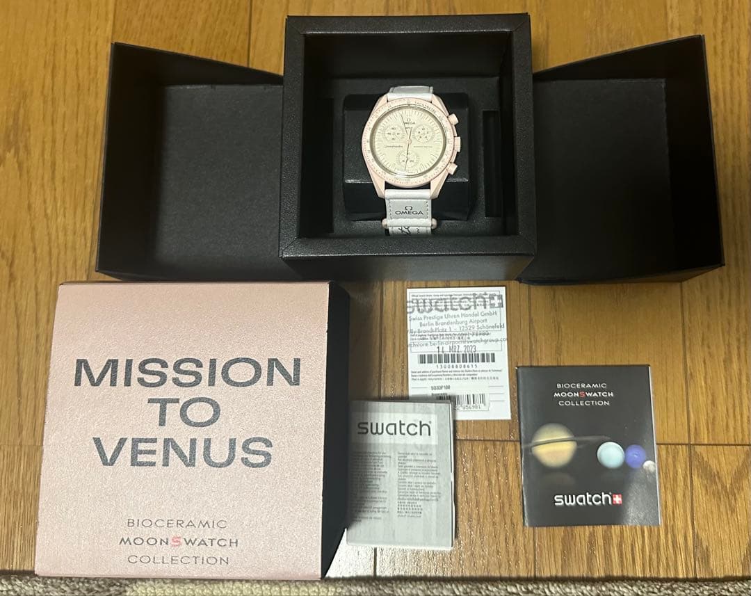 OMEGA Speedmaster MoonSwatch ピンク