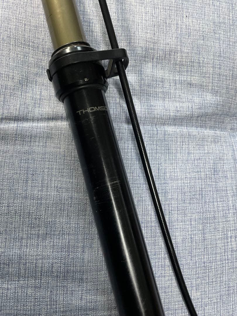 チ*ー様 THOMSON 27.2mmx425ドロッパーシートポスト DP-E1