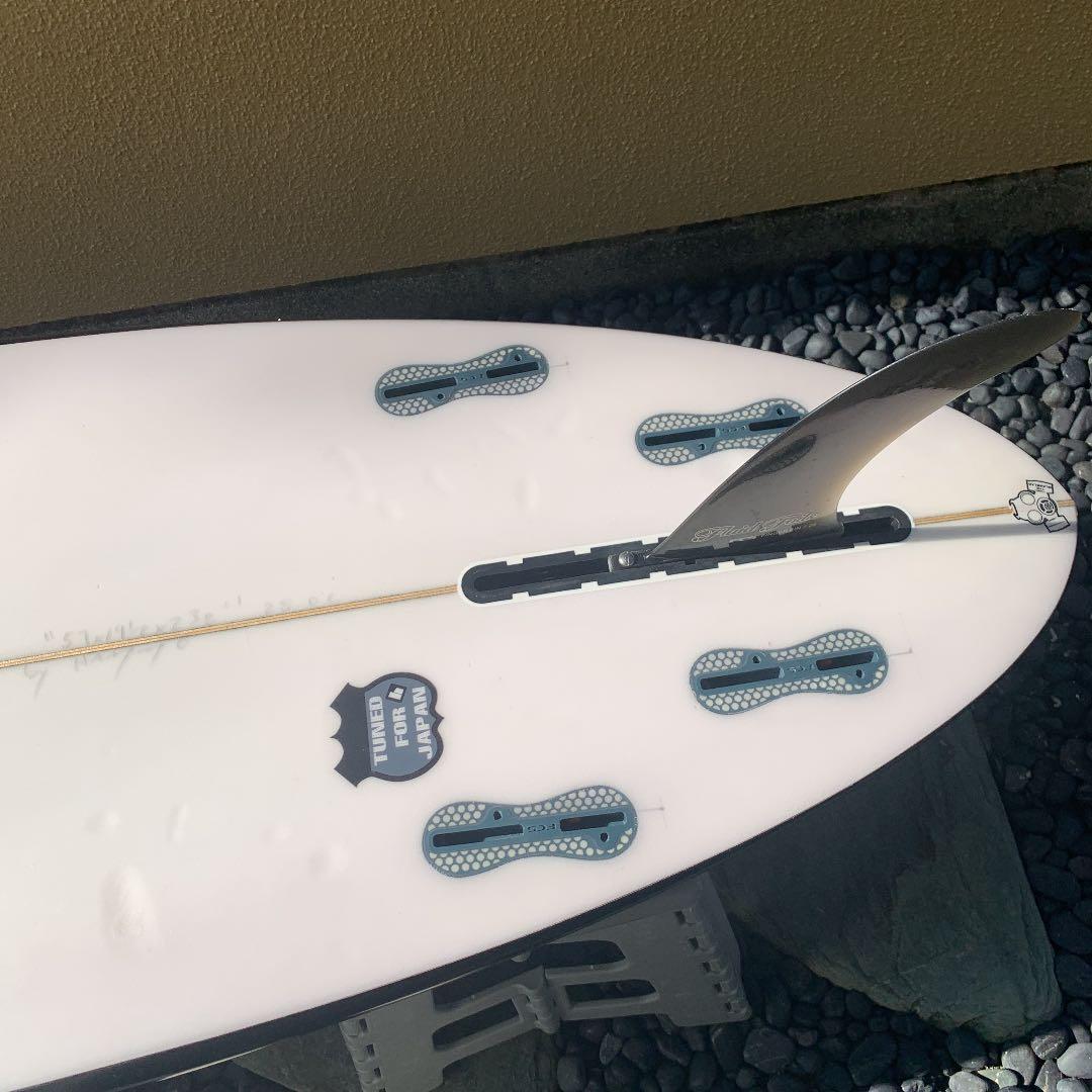 5.7 ショートボード　シングルフィン　the glasslab