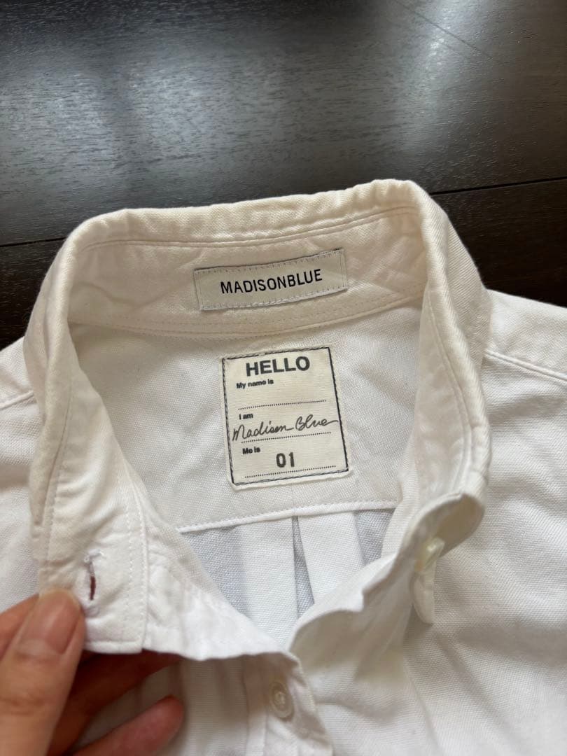 【MADISONBLUE】B刺繍入りロングシャツ