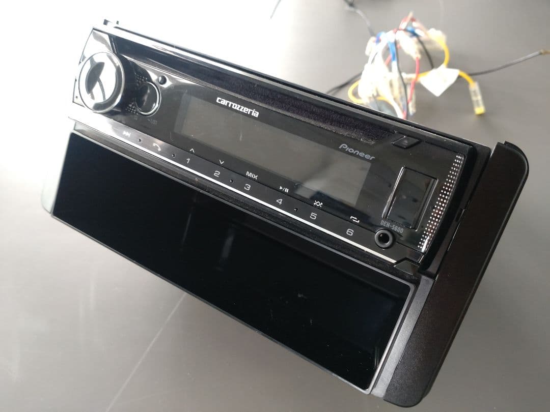 【✨️美品✨️】carrozzeria（ DEH-5600） Bluetooth