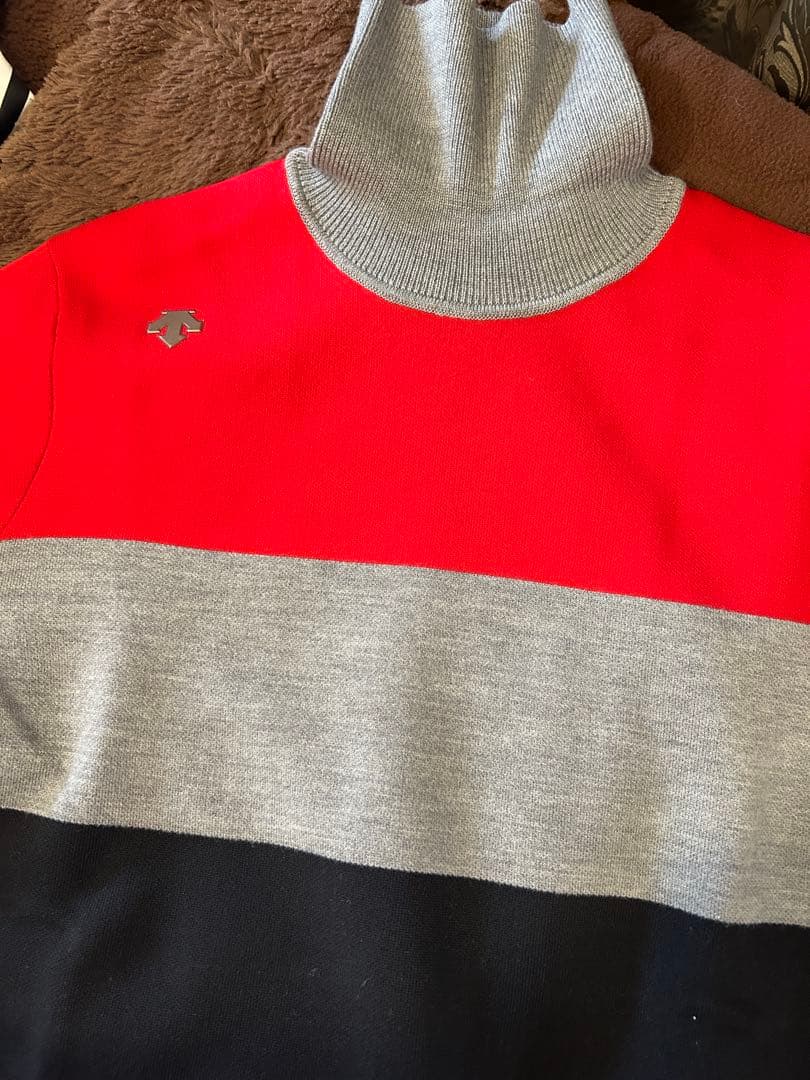 【美品】デサントゴルフ　タートルネック ストライプ