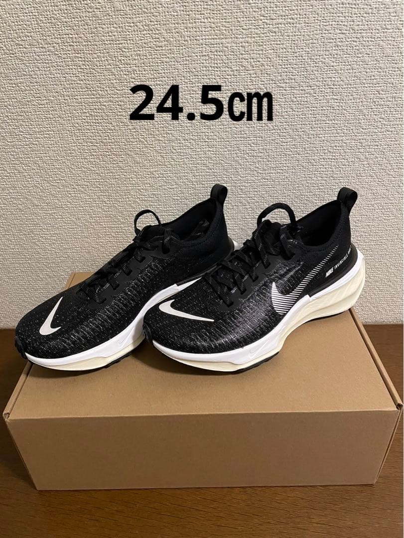 【新品】Nike ナイキ インヴィンシブルラン3 インビンシブルラン 黒　白
