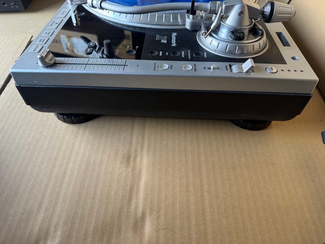 Numark X2 プロフェッショナル ハイブリッド ターンテーブ