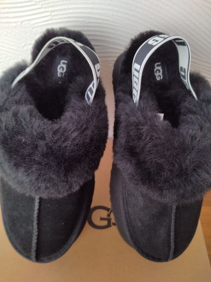 にんにん 正規品・新品 UGGファンケットブラック　厚底24cm