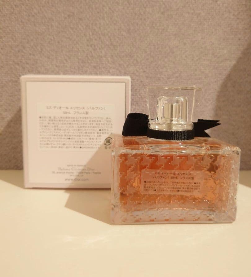 香水(女性用) Miss Dior Essence 50mL