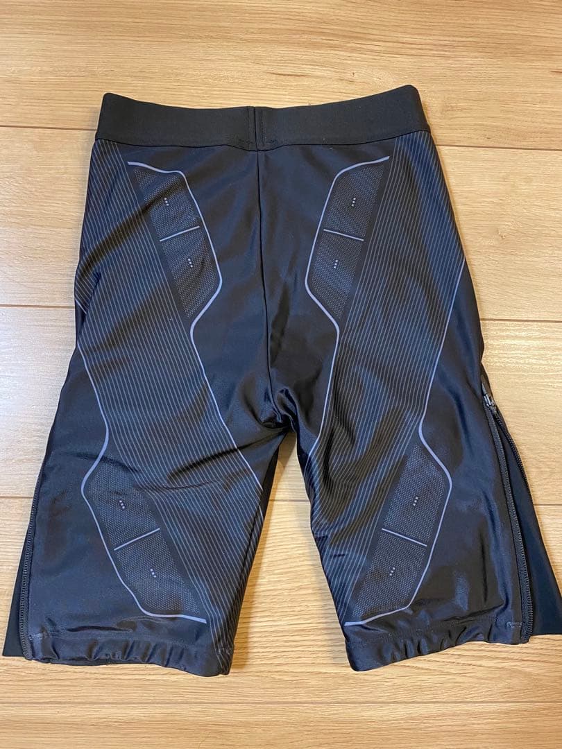 SIXPAD アブズベルト ボディフィット2×2 パワースーツ ヒップ&レッグ