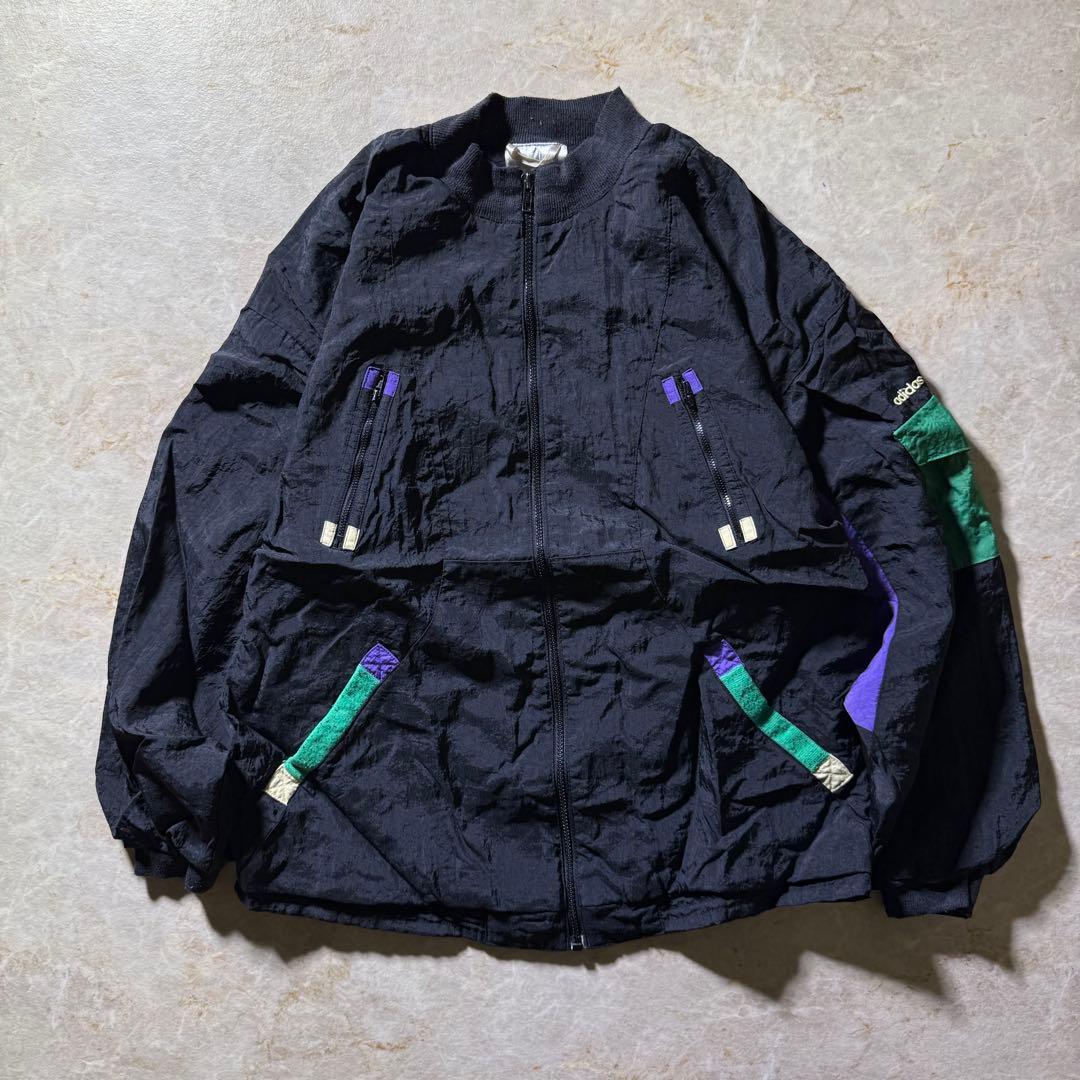 90s adidasナイロンジャケットL万国旗銀タグ CBOYクレイジーパターン