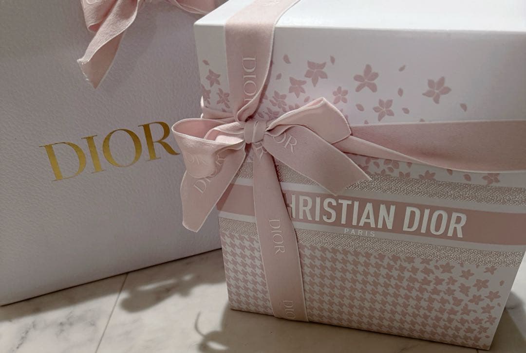 DIOR ジャドール ボディーミルク ギフトボックス、サンプル5点付き