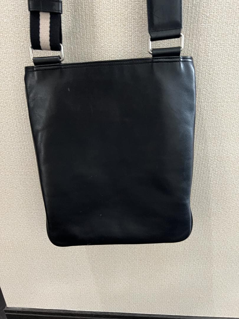 バリー　ショルダーバッグ