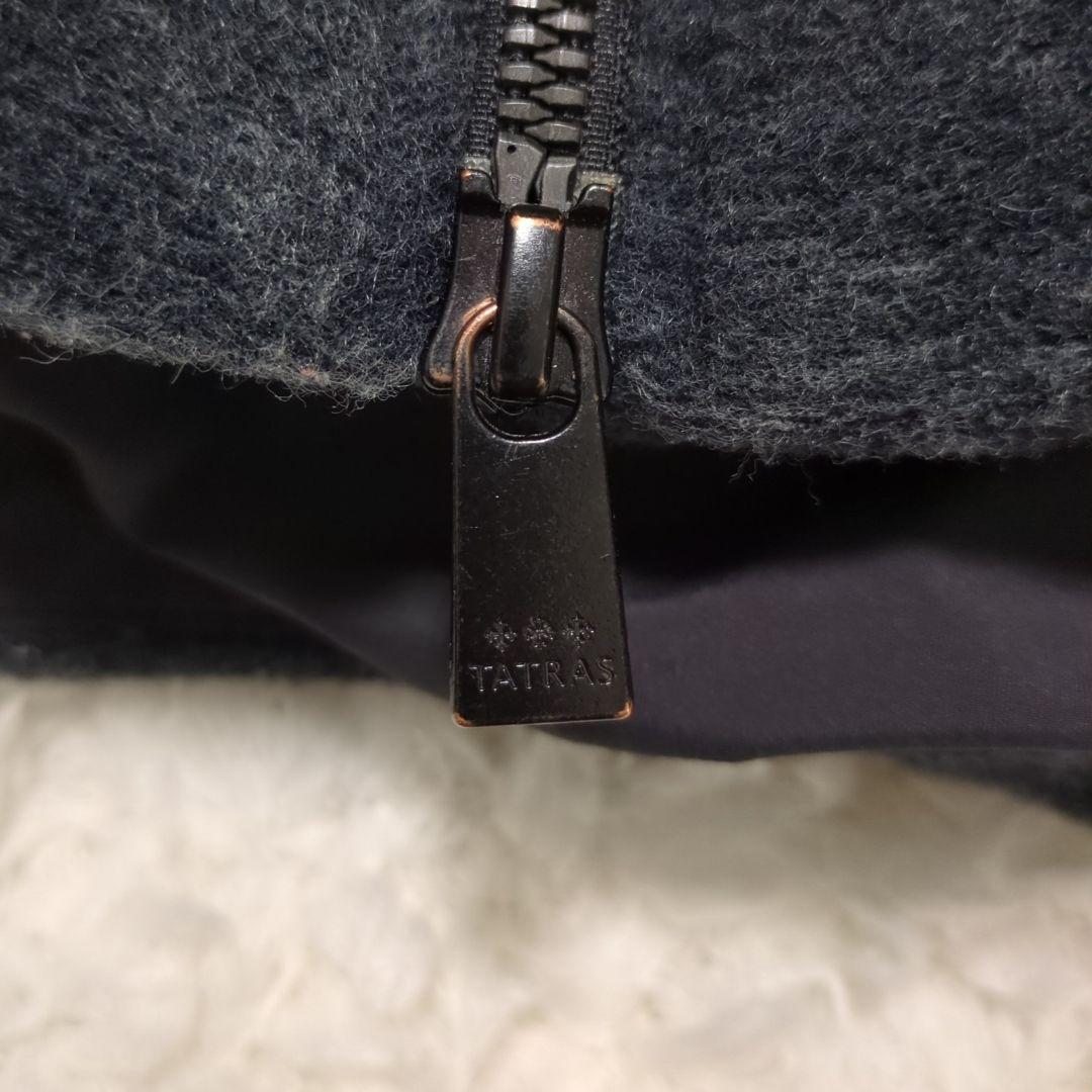 TATRAS♦VIRBIUS 2WAY ダウンベスト ロゴパッチ 灰 2