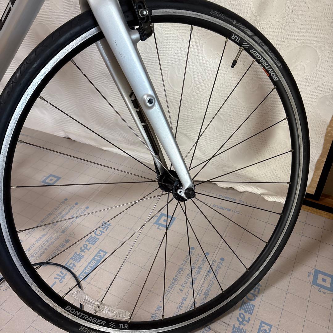 #TREK2017年モデル　FXS4 #クロスバイク シルバー