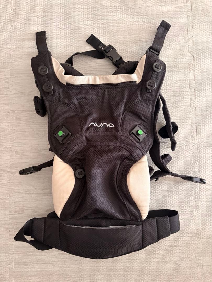 【直営店舗限定色】nunaヌナ 抱っこ紐cudlclikカドルクリック　キャビア