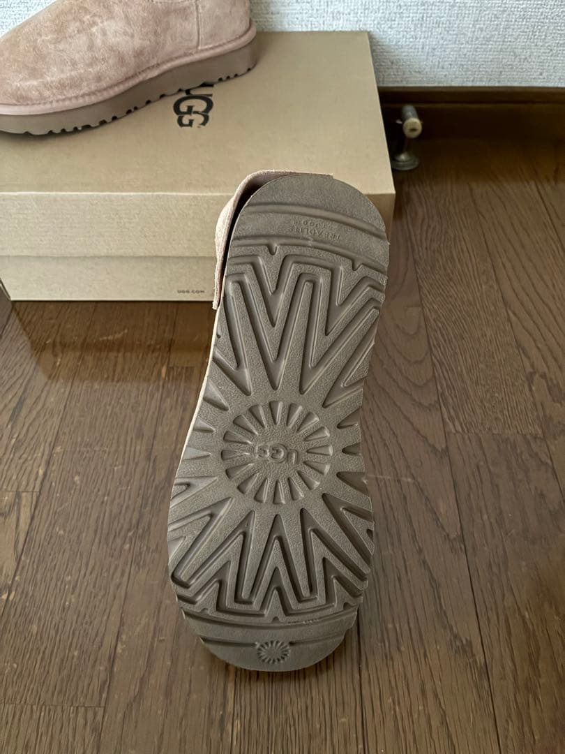 UGG ベージュ ムートンブーツ サイズ7