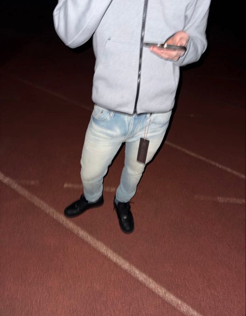 VALABASAS スリムフィットデニム 32