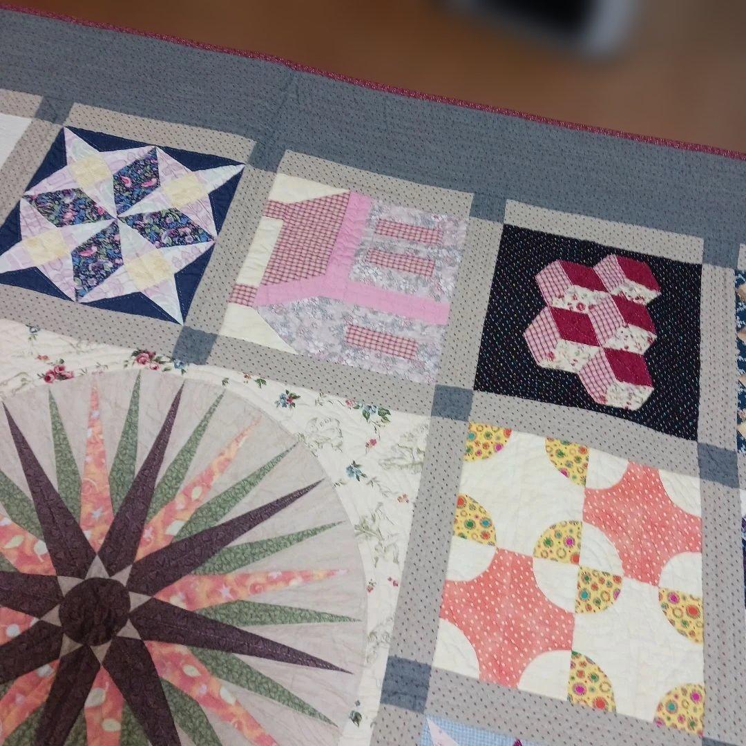 ベッドカバー パッチワークキルト ハンドメイド