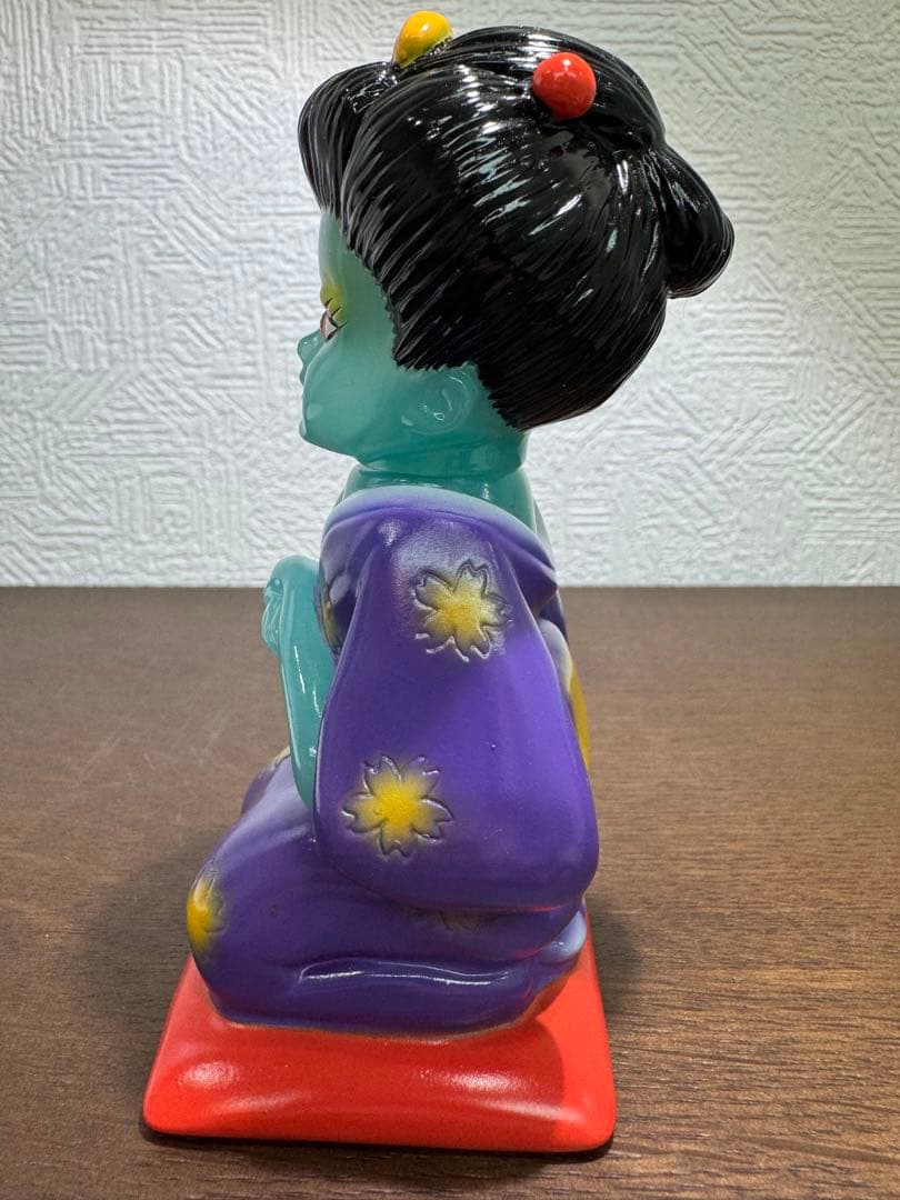 世界のバケモノ図鑑 ソフビ　丸八玩具